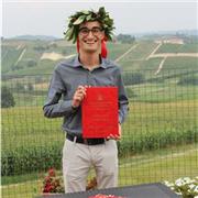 Laureato in matematica offre ripetizioni a studenti di scuole superiori e facoltà universitarie scientifiche